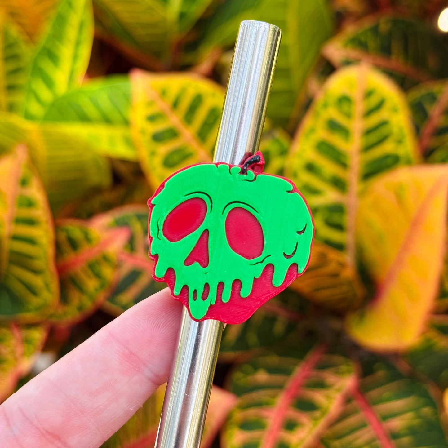 Poisoned Fruit Straw Topper